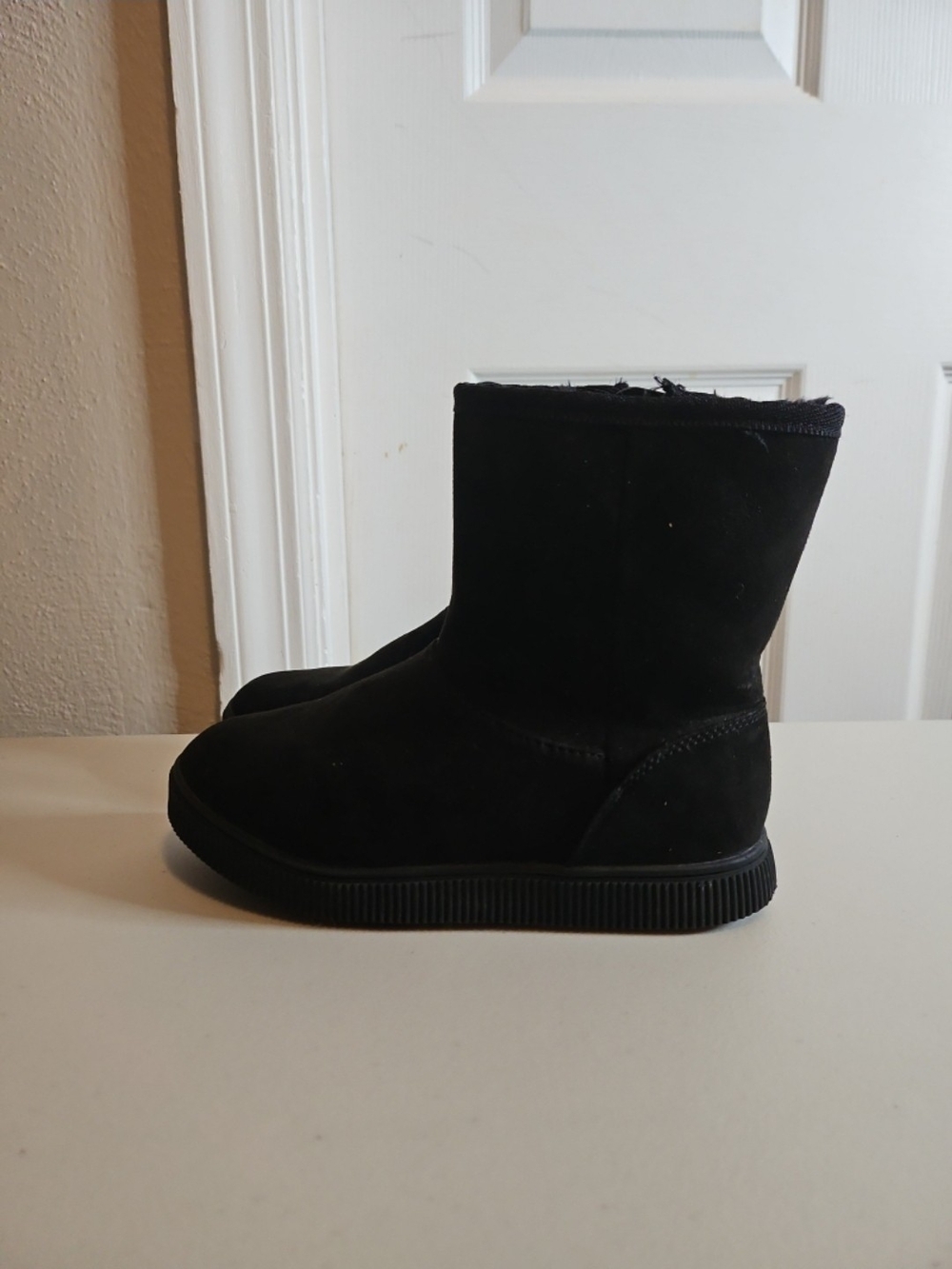 Cat & Jack Girls Black Faux Fur Boots Size Kids 13